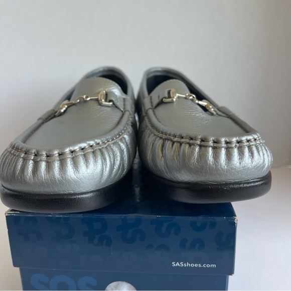 NEW SAS women's metro loafer - narrow in pewter
Women size 9.5 WW Made In USA - Picture 9 of 10